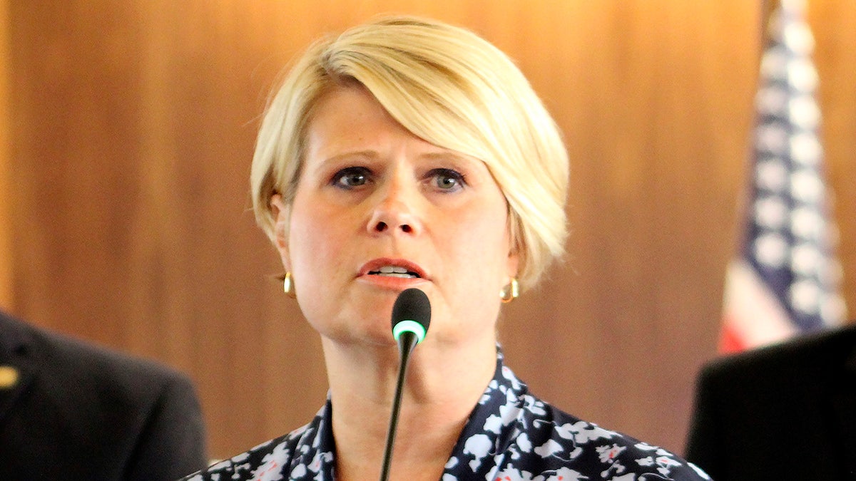 Catherine Truitt speaks to Raleigh audience