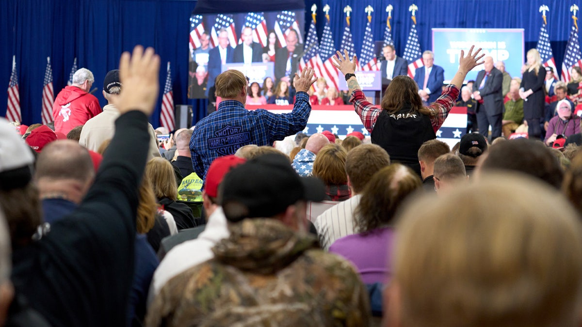 Trump supporters pray